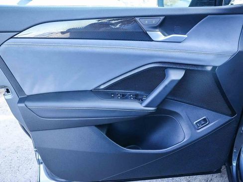 New 2026 Volkswagen Tiguan SE R-Line image 30