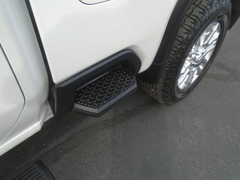 Used 2021 GMC Sierra 2500 Denali w/ Denali Ultimate Package image 32