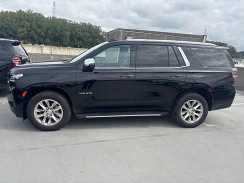 Used 2021 Chevrolet Tahoe Premier w/ Premium Package AWD/4WD image 2