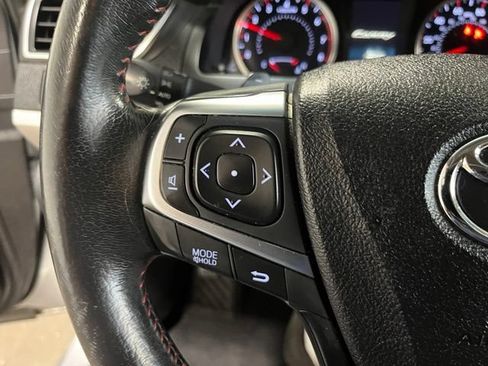 Used 2017 Toyota Camry SE FWD image 26