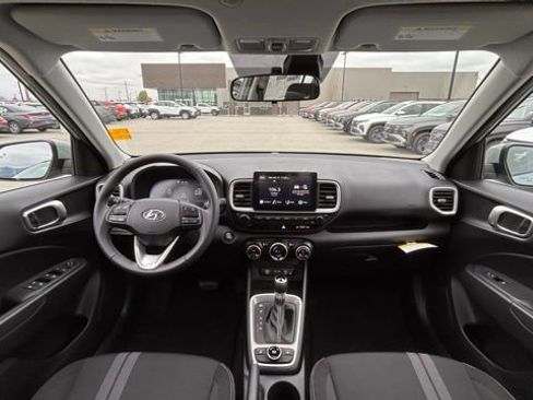 New 2026 Hyundai Venue SEL image 10
