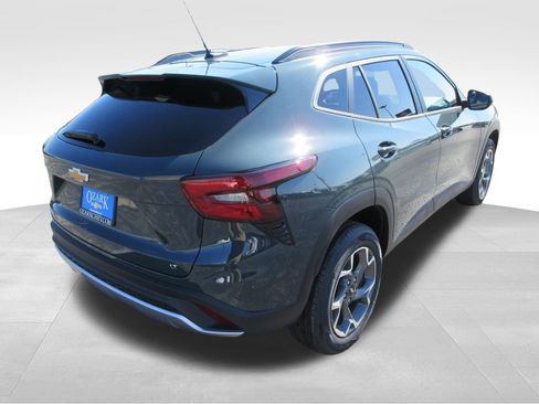 New 2026 Chevrolet Trax LT image 5