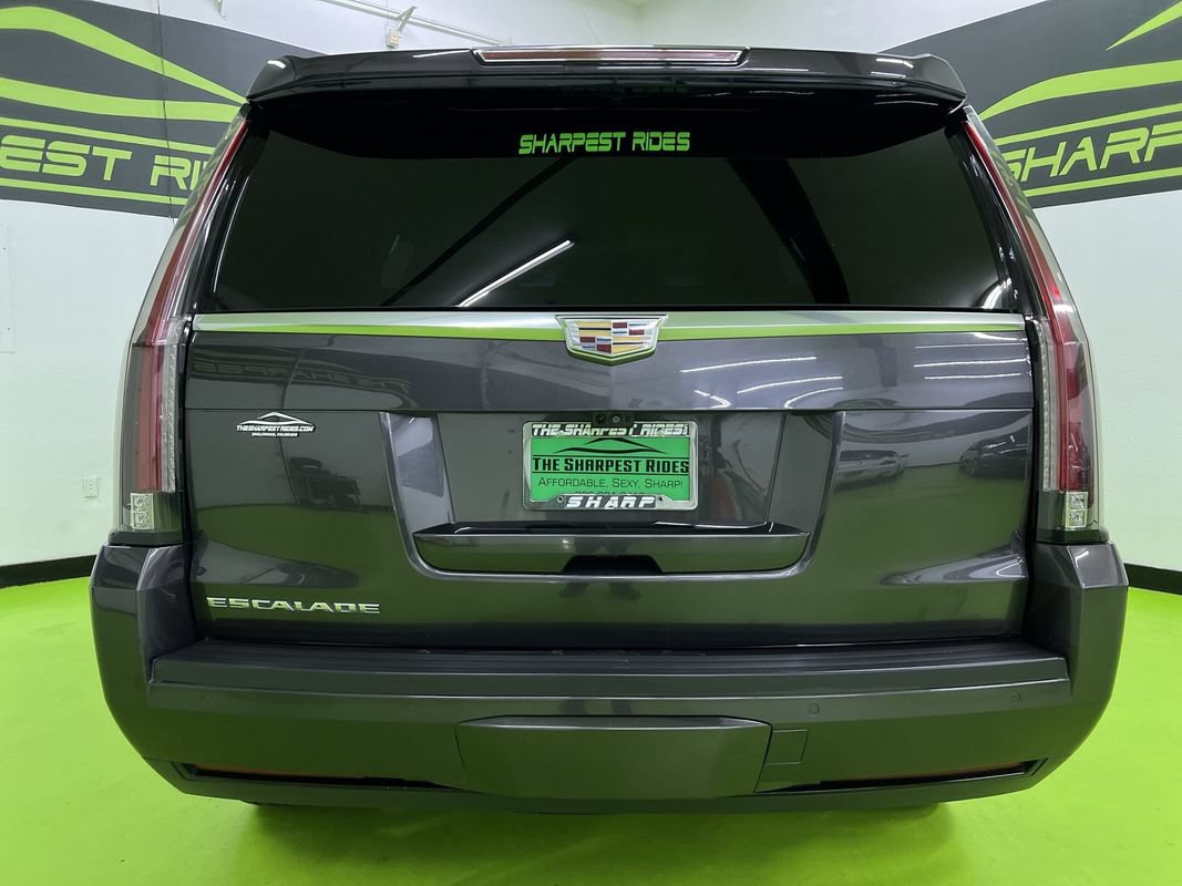 Used 2018 Cadillac Escalade Luxury AWD/4WD image 8