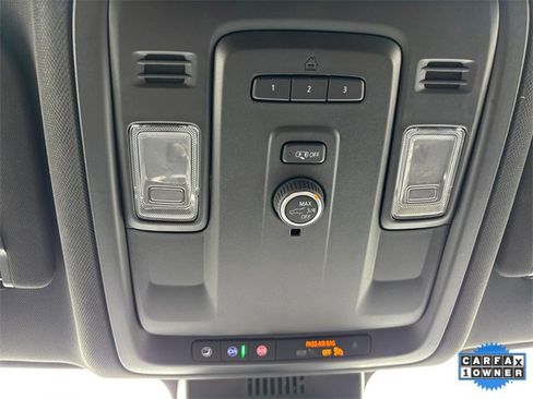 Used 2023 Chevrolet Suburban Z71 image 24