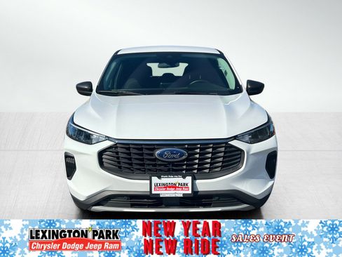 Used 2023 Ford Escape Active image 5
