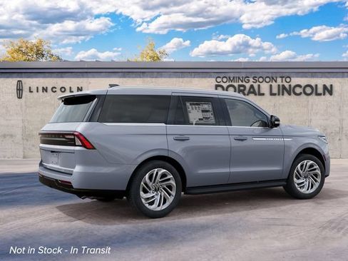 New 2027 Lincoln Navigator Premiere RWD image 6