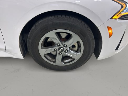 Used 2021 Kia K5 LXS FWD image 14