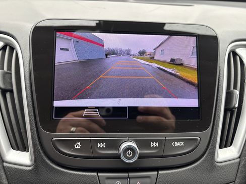 Used 2024 Chevrolet Malibu LT image 27