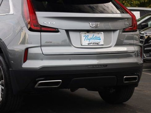 Used 2024 Cadillac XT4 Premium Luxury w/ Cold Weather Package image 8