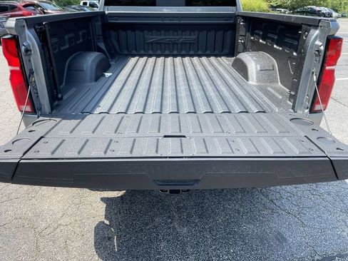 Certified 2024 Chevrolet Silverado 2500 ZR2 w/ ZR2 Bison Edition AWD/4WD image 25