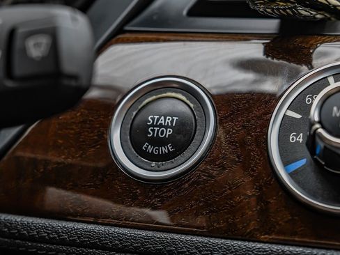Used 2011 BMW Z4 sDrive30i w/ Premium Pkg RWD image 20