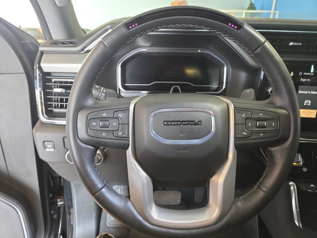 Used 2025 GMC Sierra 1500 Denali AWD/4WD image 14