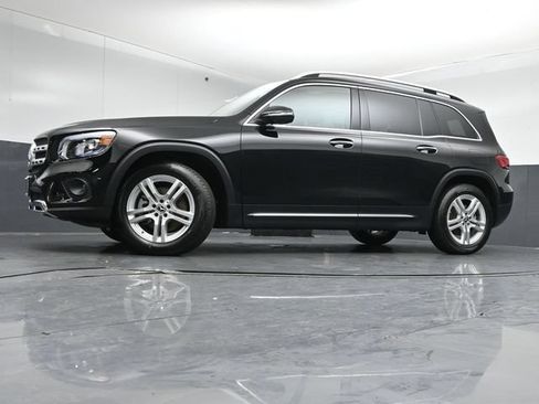 Used 2022 Mercedes-Benz GLB 250 4MATIC image 42