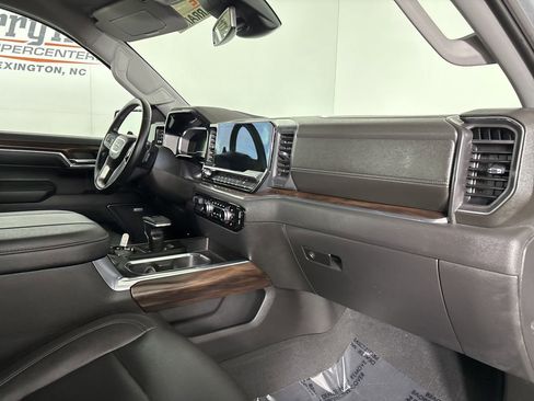 Used 2023 GMC Sierra 1500 SLT w/ SLT Premium Plus Package image 29