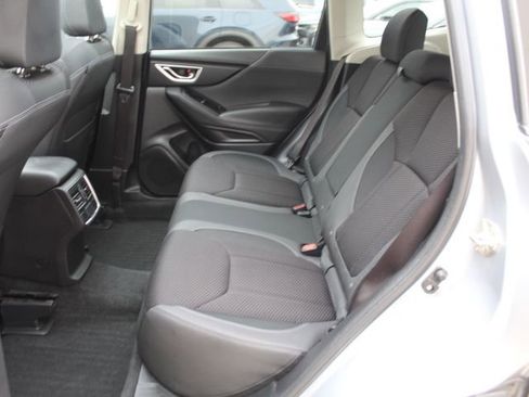 Used 2020 Subaru Forester Premium image 33