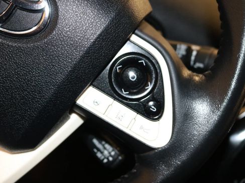Used 2017 Toyota Prius Prime Advanced image 35
