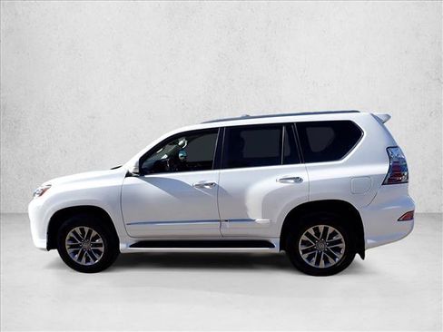Used 2019 Lexus GX 460 Luxury AWD/4WD image 2