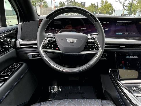 New 2026 Cadillac Escalade IQL Luxury w/ LPO, Floor Liner Package AWD/4WD image 23