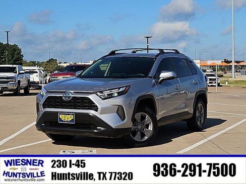 Used 2022 Toyota RAV4 XLE w/ Convenience Package AWD/4WD image 1