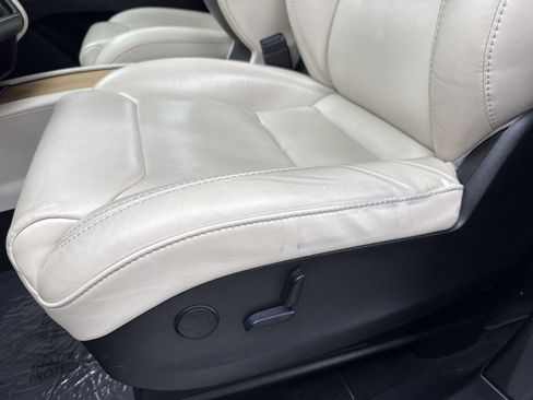 Used 2018 Tesla Model X 75D image 25