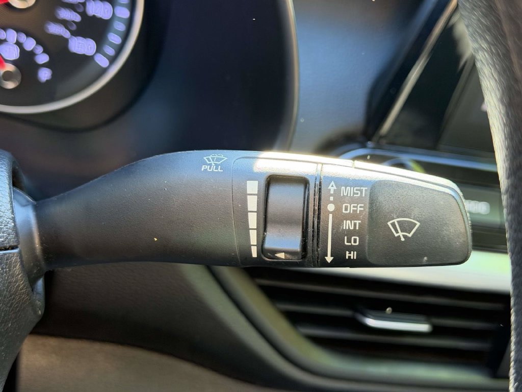 Used 2023 Kia Forte LXS w/ LXS Technology Package FWD image 22