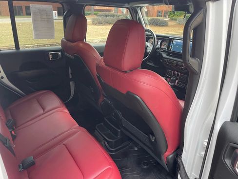 Used 2024 Jeep Wrangler Unlimited Rubicon 392 AWD/4WD image 13