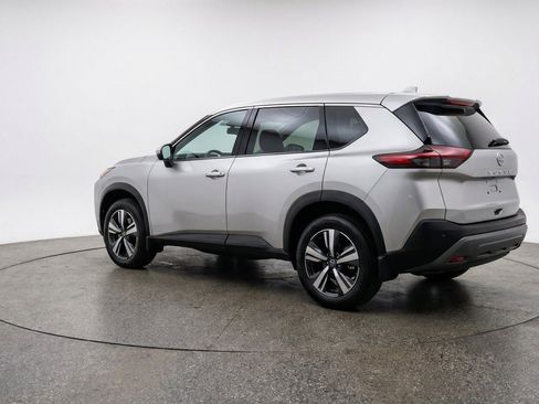 Used 2025 Nissan Rogue SV AWD/4WD image 6