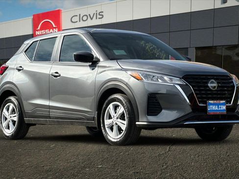 New 2025 Nissan Kicks Play S image 10