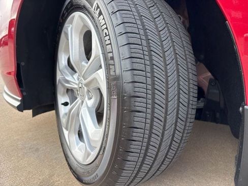 Used 2025 Honda Accord LX image 17