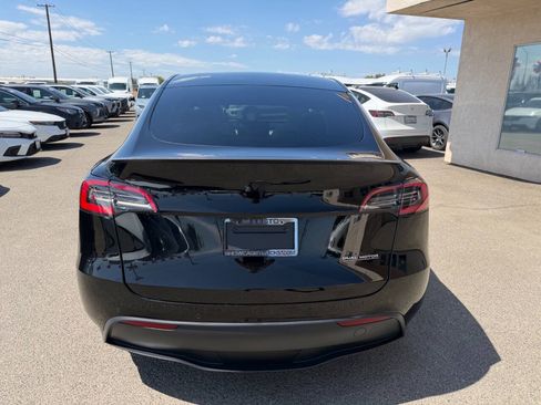 Used 2021 Tesla Model Y Performance AWD/4WD image 7