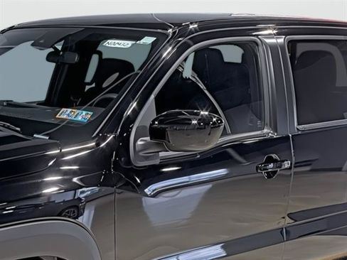 Used 2025 Nissan Frontier PRO-4X AWD/4WD image 8