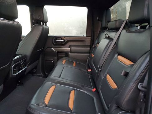 Used 2023 GMC Sierra 2500 AT4 w/ Gooseneck/5TH Wheel Package image 11