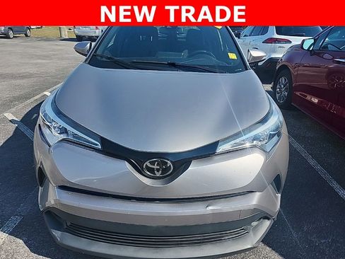 Used 2018 Toyota C-HR XLE image 12