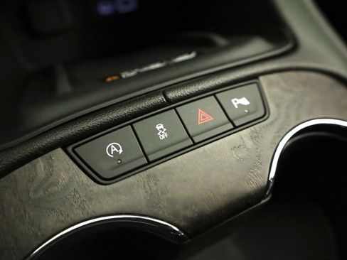 Used 2023 GMC Acadia Denali w/ Denali Ultimate Package image 24