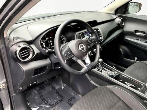 Used 2024 Nissan Kicks SV w/ Interior Electronics Package image 12