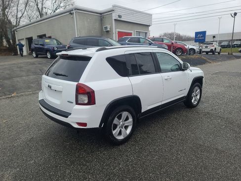 Used 2014 Jeep Compass Latitude image 7