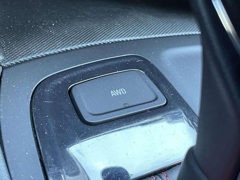 Used 2024 Chevrolet Equinox RS AWD/4WD image 30