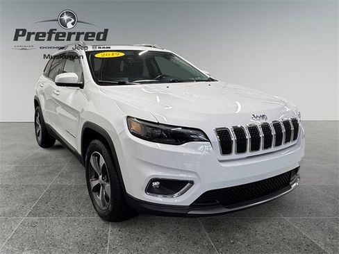 Used 2019 Jeep Cherokee Limited image 1