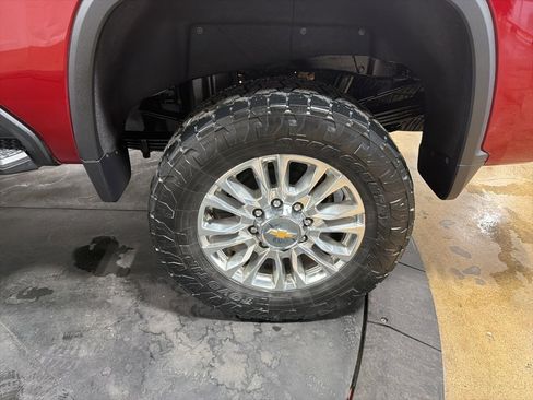 Certified 2021 Chevrolet Silverado 3500 High Country w/ Z71 Off-Road Package image 38