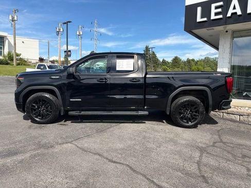 Used 2023 GMC Sierra 1500 Elevation w/ X31 Off-Road Package AWD/4WD image 2