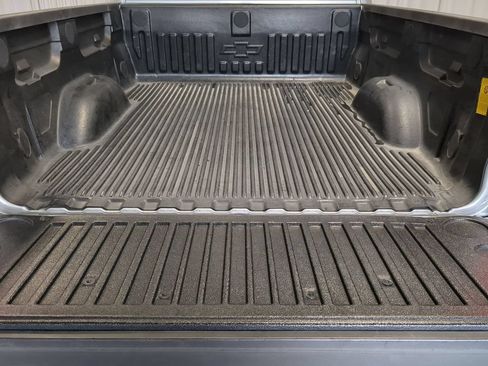 Used 2019 Chevrolet Silverado 1500 Custom w/ Custom Convenience Package AWD/4WD image 36