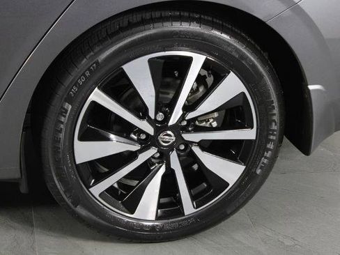 Certified 2023 Nissan Sentra SV w/ SV Premium Package FWD image 13