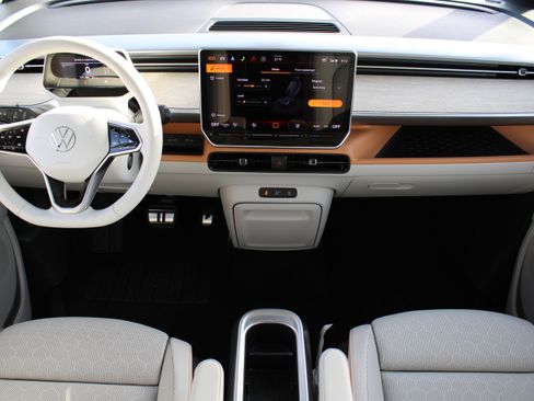 New 2025 Volkswagen ID. Buzz 1st Edition image 2