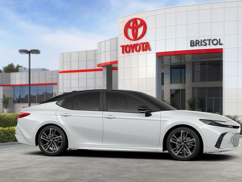 New 2026 Toyota Camry Hybrid AWD/4WD image 29