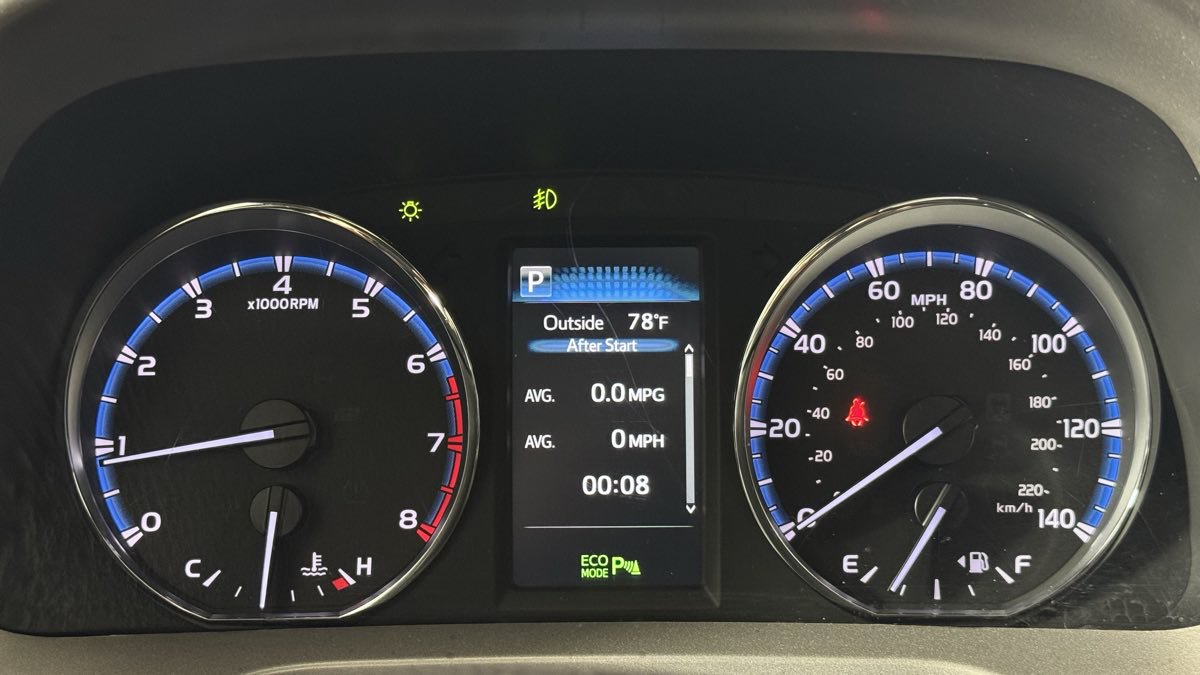 Used 2016 Toyota RAV4 Limited AWD/4WD image 21