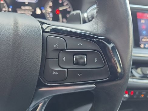 Used 2024 Buick Enclave Avenir w/ Avenir Technology Package image 24