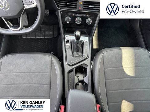 Used 2023 Volkswagen Taos SE w/ Black Wheel Package FWD image 18