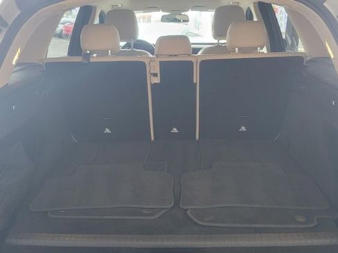 Used 2019 Mercedes-Benz GLC 350e 4MATIC image 9