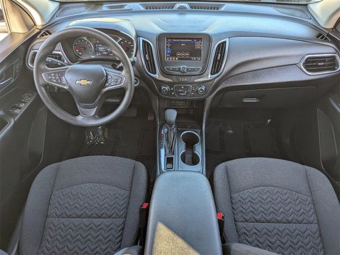 Used 2024 Chevrolet Equinox LT image 12