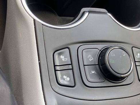 Used 2023 GMC Terrain SLT w/ LPO, Floor Liner Package AWD/4WD image 27